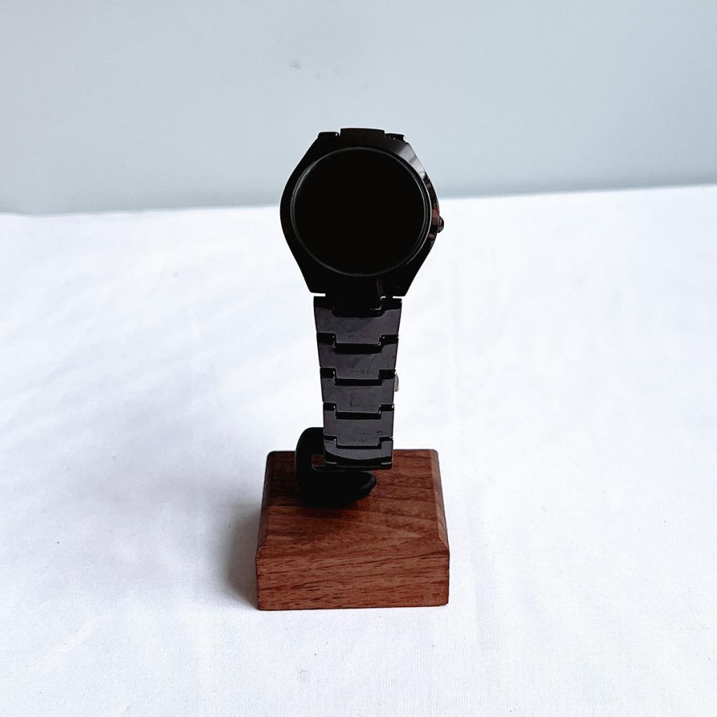 Декоративная подставка для час – обзор и цена Jewelry And Watches Inc